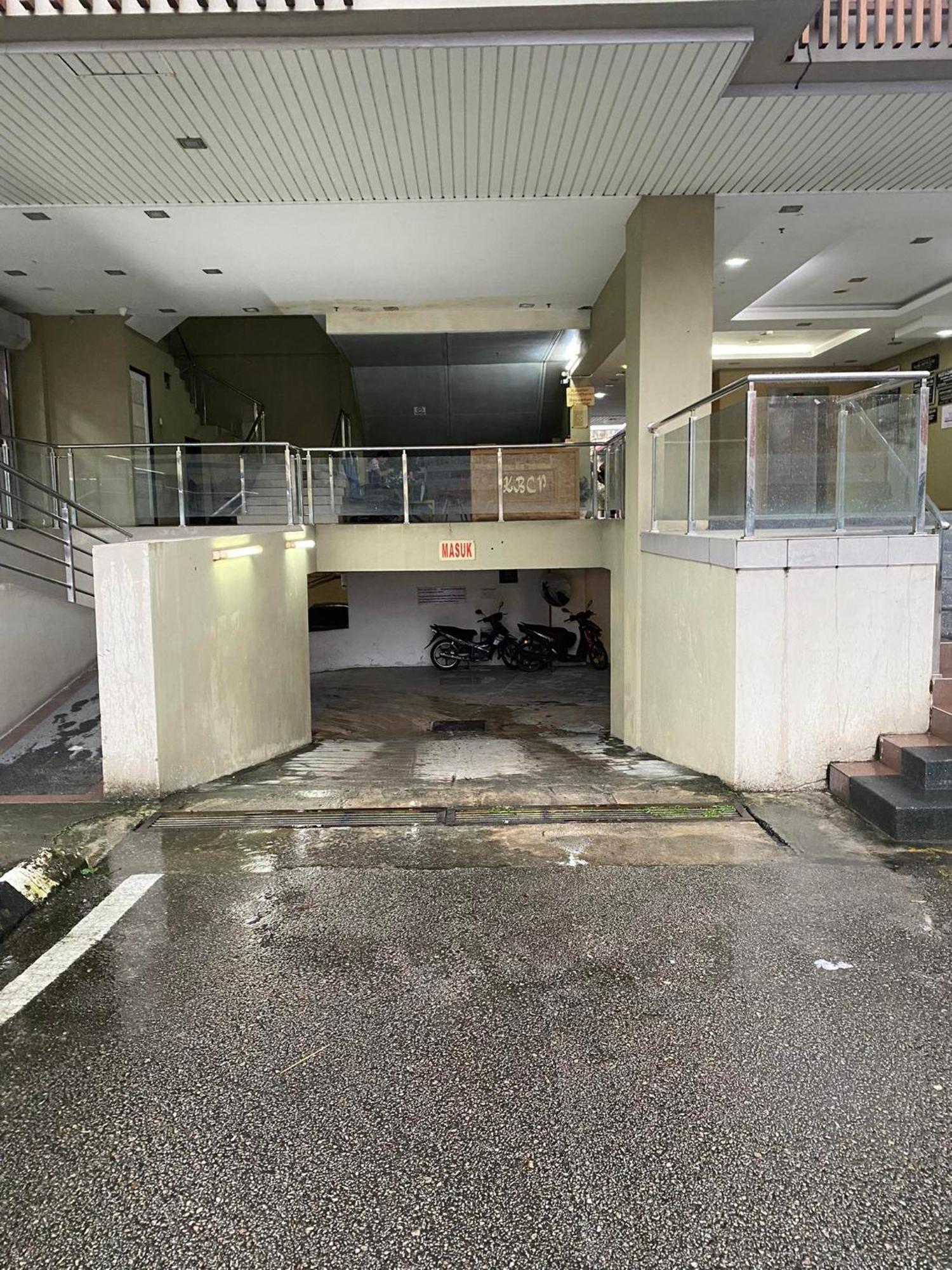 Ain Studio Apartment Kota Bharu Exteriör bild