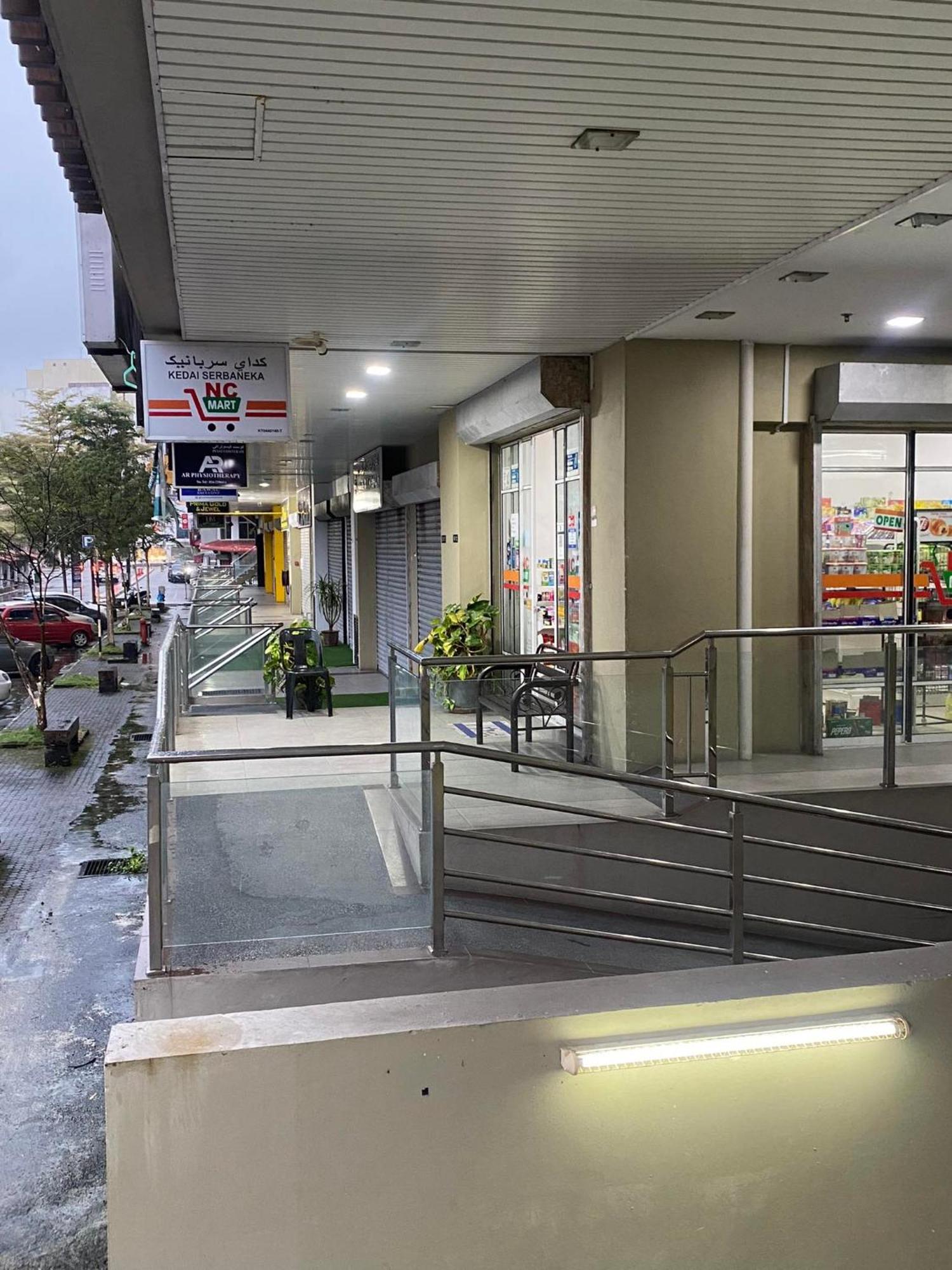Ain Studio Apartment Kota Bharu Exteriör bild