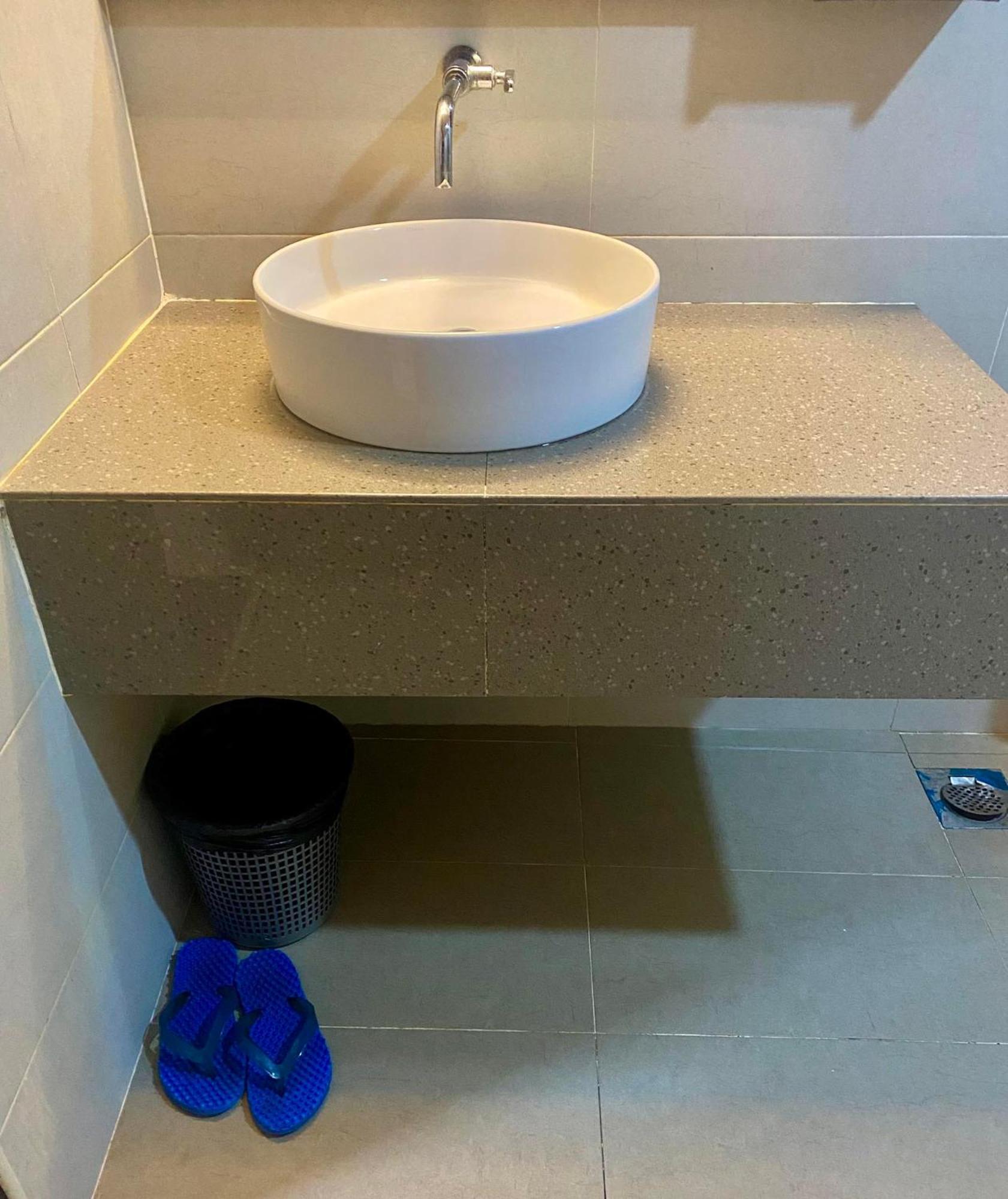 Ain Studio Apartment Kota Bharu Exteriör bild